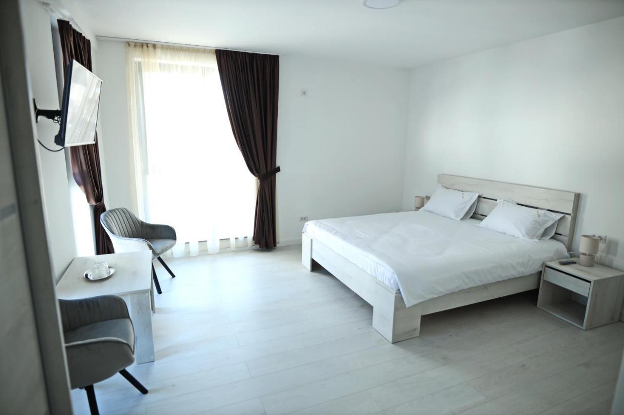 Апартаменты Casa Vys Питешти Экстерьер фото