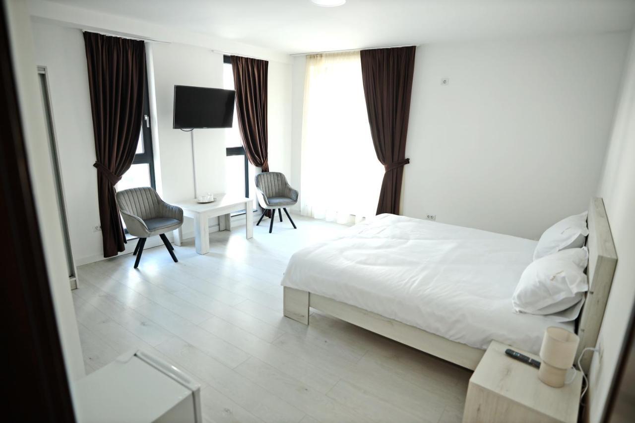 Апартаменты Casa Vys Питешти Экстерьер фото